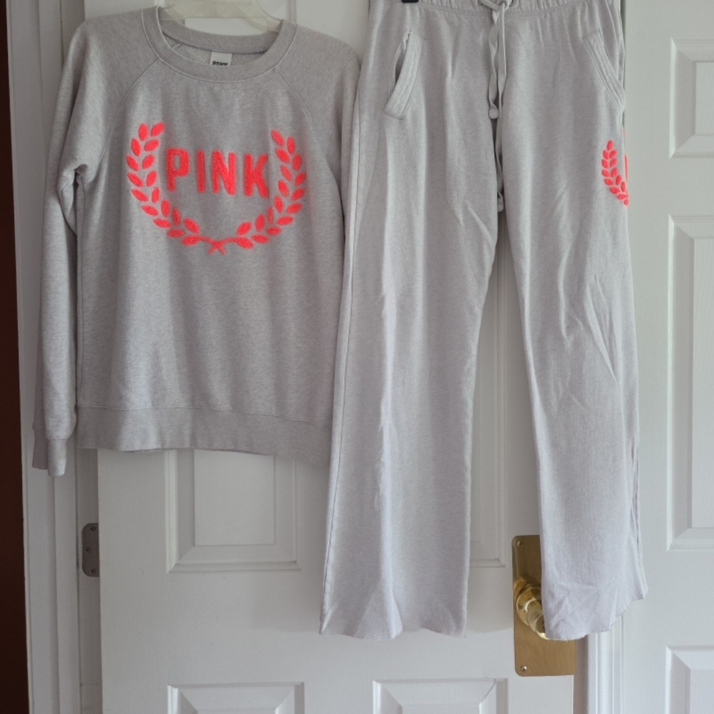 PINK Victoria's Secret XS Speckled Sweatshirt & Boyfriend Sweatpants
